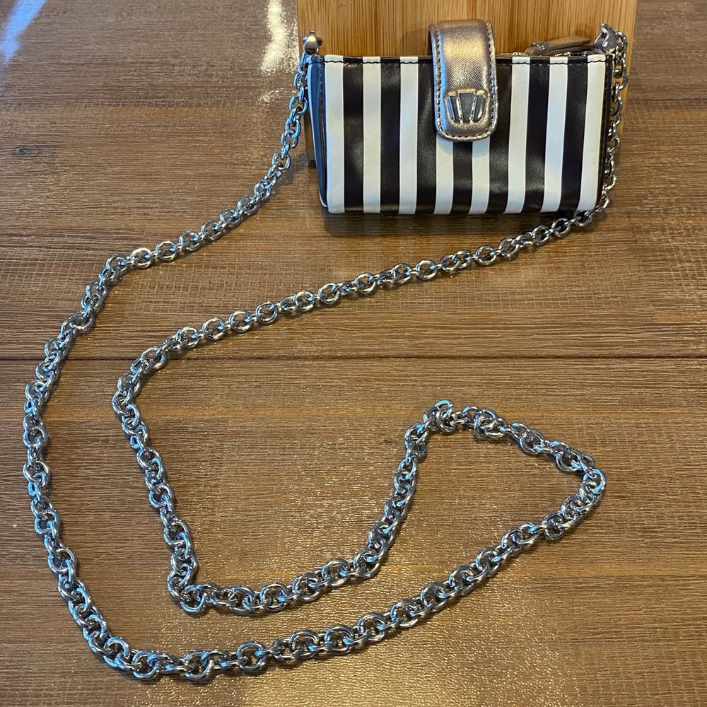 Henri Bendel chain bag